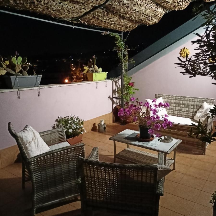 La Petite Maison Aci Castello Eksteriør bilde