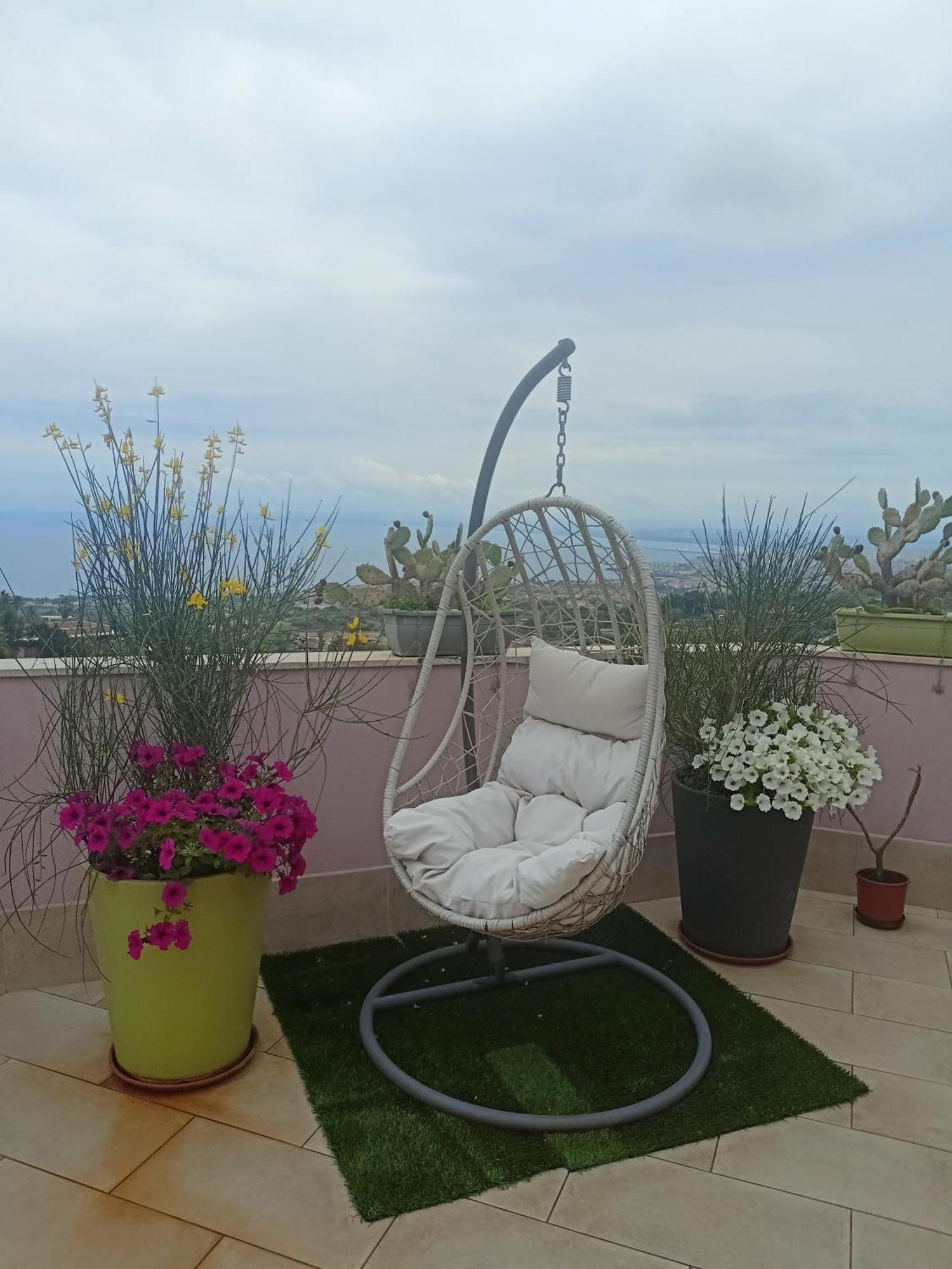La Petite Maison Aci Castello Eksteriør bilde